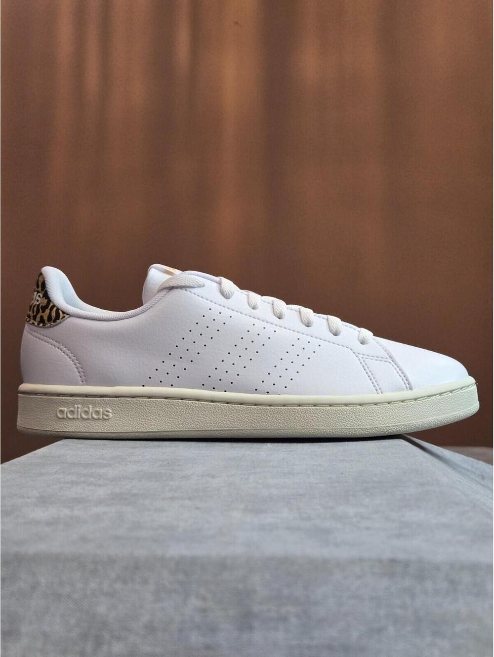 adidas ADVANTAGE WHITE GW4850 LEOPARD CHEETAH SHOES SNEAKERS SIZE 9.5W